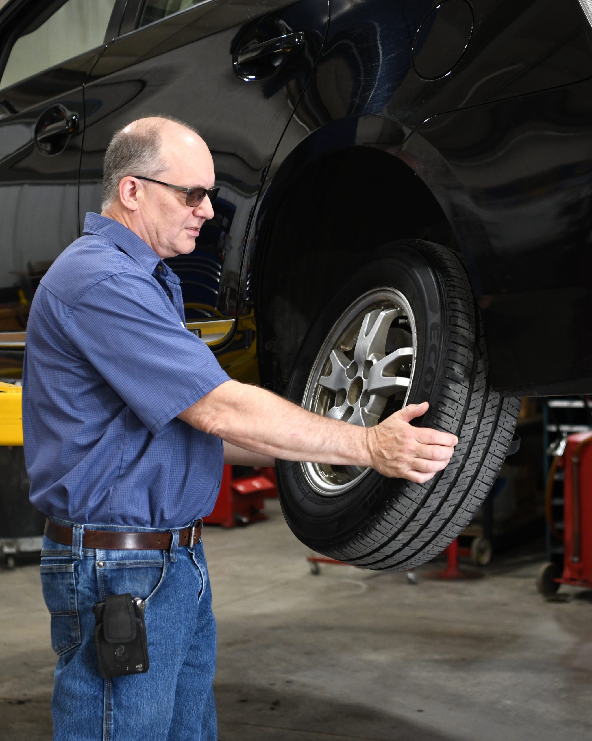 Ron's Auto Repair Center in Ames, IA offers reliable auto repairs by expert technicians. Quality service you can trust. Call us today and book an appointment!